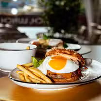 A photo of Sleepy Bird After Dark - Offenbach restaurant