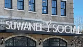 Een foto van restaurant Suwanee Social  Bloom Room