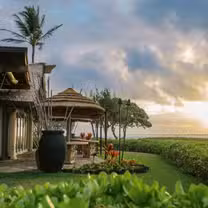 A photo of Oasis on the Beach restaurant