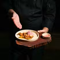 A photo of 10  Experiences restaurant