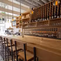 Una foto del restaurante Ripple Wine Bar - Covington