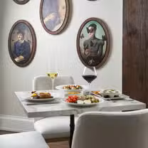 A photo of L'Etoile restaurant