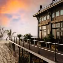 Una foto del restaurante Avenue