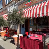 A photo of VIP Very Italian Pizza - Saltdean restaurant