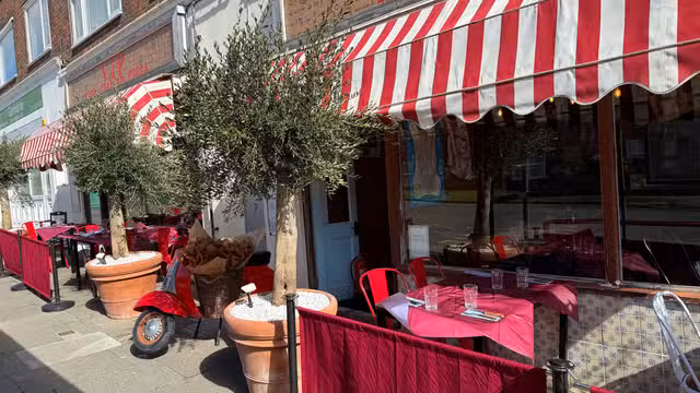 A photo of VIP Very Italian Pizza - Saltdean restaurant