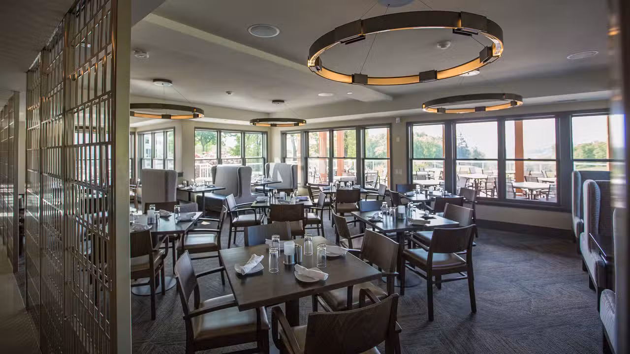 Interior - Reds at Thousand Oaks, Grand Rapids, MI