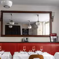 A photo of Le Bon Saint Pourçain restaurant