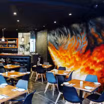 Una foto del restaurante On Fire Broadbeach Greek Taverna