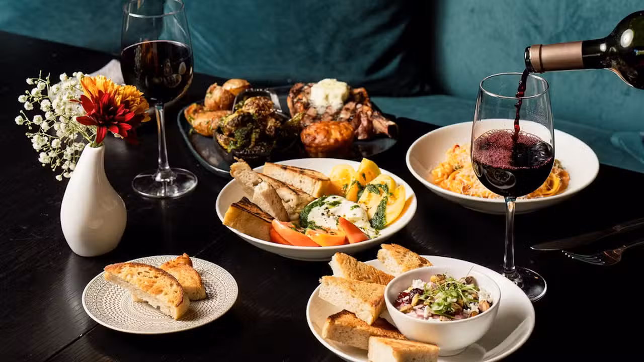 Dinner at Commons Club - Commons Club Kitchen and Bar, Nashville, TN