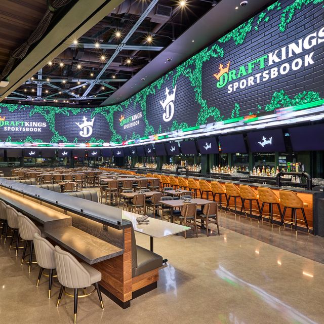 DraftKings at Wrigley Field Restaurant - Chicago, IL | OpenTable