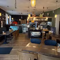 A photo of Cento Molliche Trattoria & Pizzeria restaurant