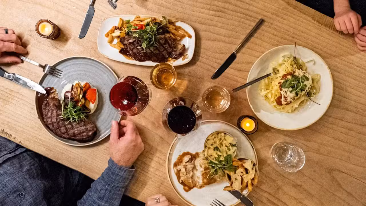 Eten - Barnwood Restaurant - Niagara Falls, Niagara Falls, ON