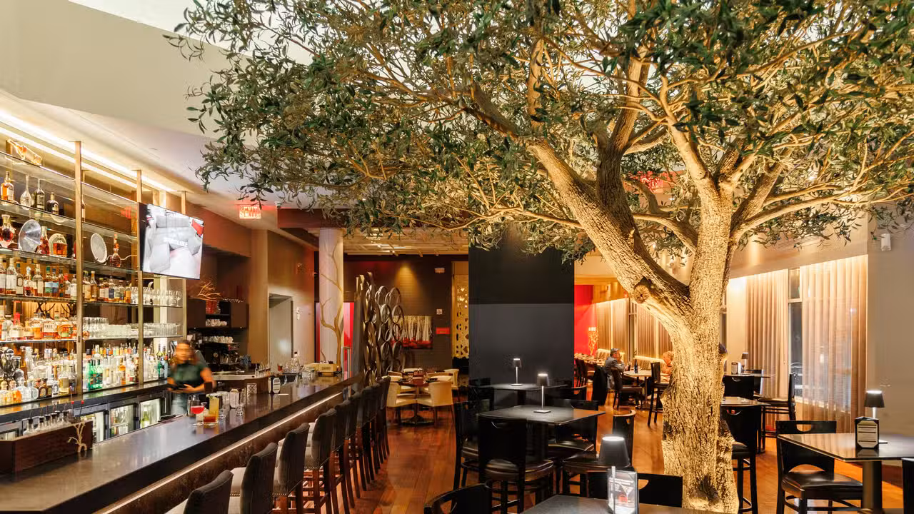 Interior - Uproot Restaurant, Warren, NJ