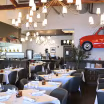 A photo of Francesca's North restaurant