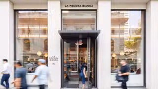Una foto del restaurante La Pecora Bianca Bryant Park
