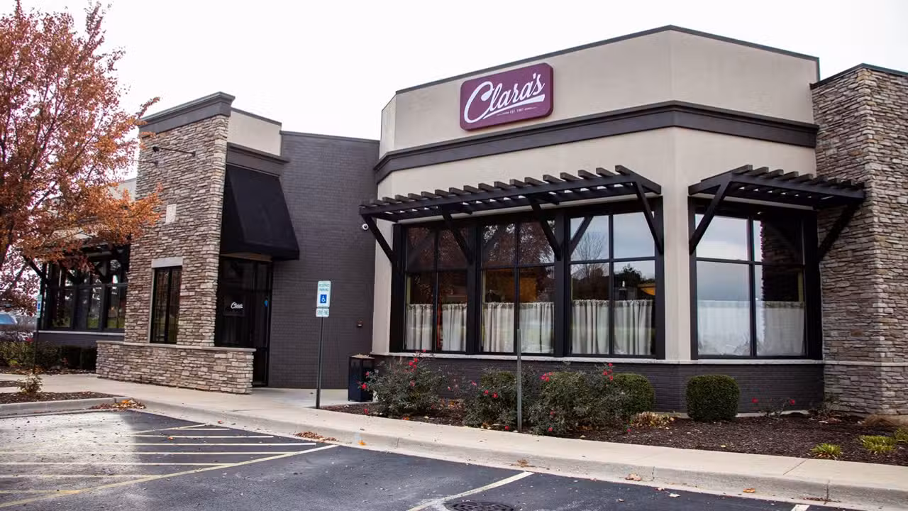 Clara's IL Woodridge