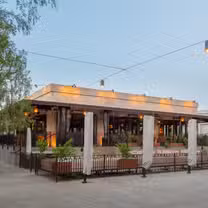 A photo of Dama restaurant