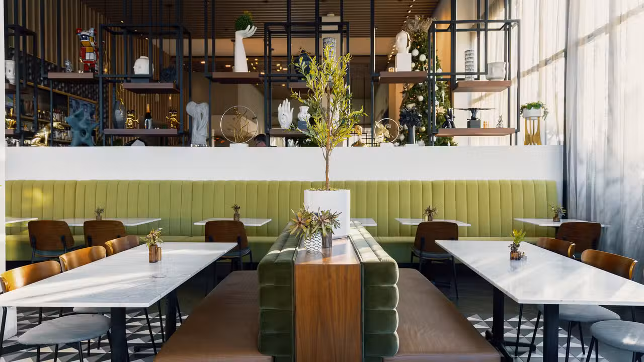 Binnenkant - Olia - The Glenmark Hotel, Glendale, CA
