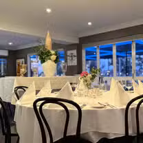 A photo of Deux Soeurs restaurant