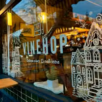 A photo of Vinehop restaurant