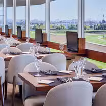 Una foto del restaurante Woodbine Club Restaurant