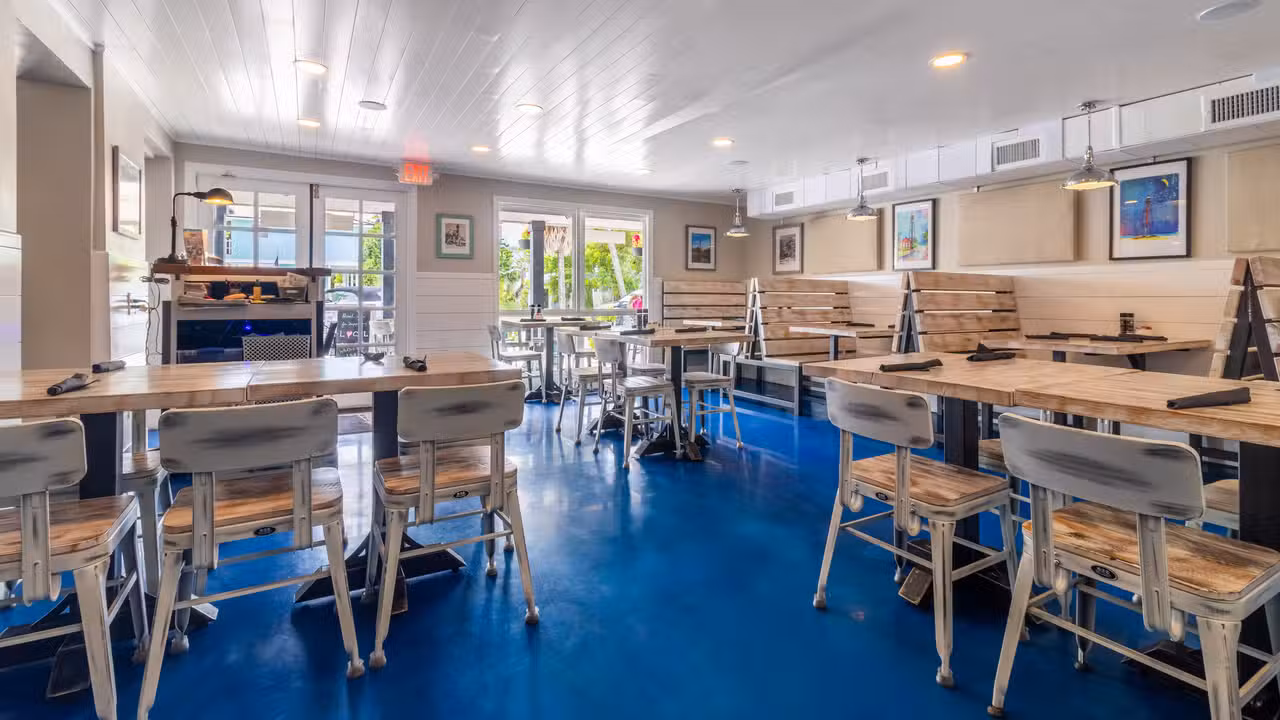 Indoor Main Dining Room - Wickies Lighthouse Restaurant, Sanibel, FL