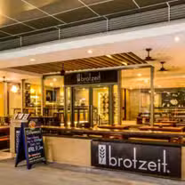 Foto von Brotzeit BGC Restaurant