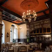 Foto von The Rib Room at the Omni Royal Orleans Restaurant