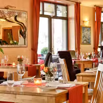 A photo of Cox im Park restaurant