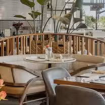 Foto von Delish Sisters Restaurant