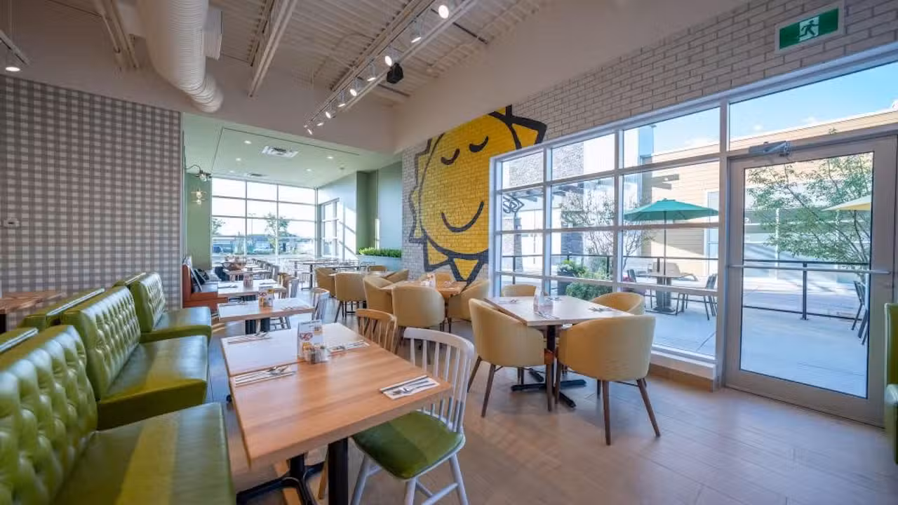 Cora Breakfast & Lunch - Poplar Macleod - Calgary, Calgary, AB