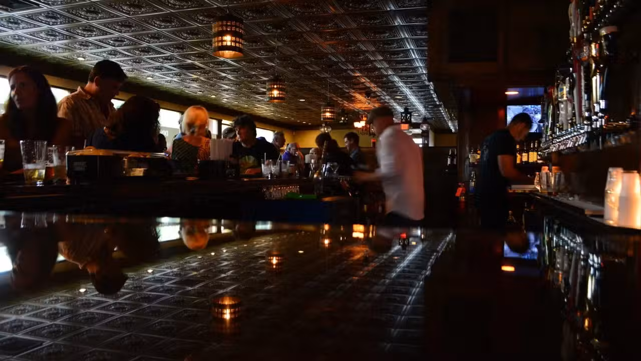 Griffon Gastropub - Niagara Falls, Niagara Falls, NY