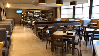 Una foto del restaurante Bazille - Nordstrom Alderwood Mall