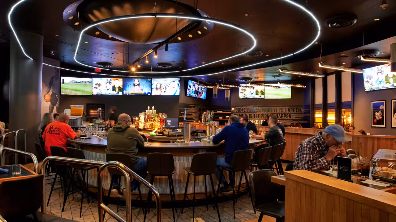 MJ23 Sports Bar & Grill, Uncasville, CT