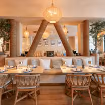 A photo of Azur restaurant