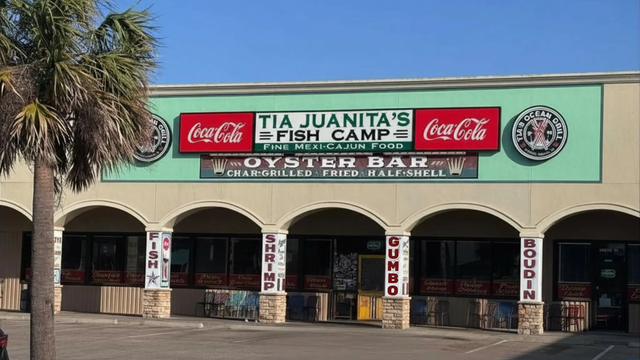 Tia's Ocean Grill | Restaurants In Crystal Beach