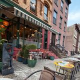 Cover image for Capoeira restaurant