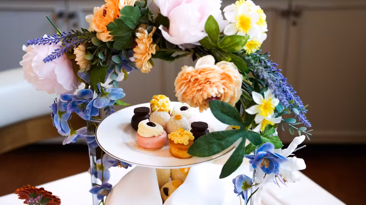 Spring &amp; Summer Afternoon Tea 2026 - Afternoon Tea at The Adria，Greater LondonLondon