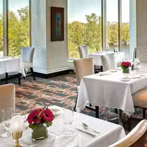 A photo of Arôme – Hilton Lac Leamy restaurant