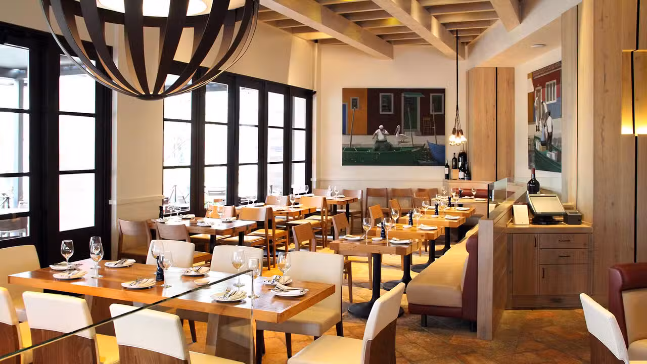 Interior - Il Fornaio - Woodland Hills, Woodland Hills, CA