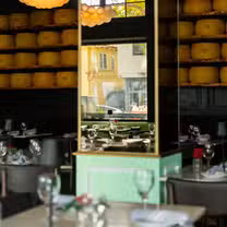A photo of Vincenzo Cucina & Lounge restaurant