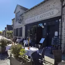 A photo of L'Ermitage Saint Antoine restaurant