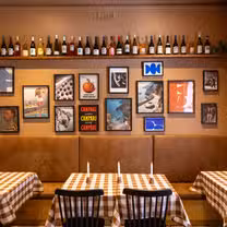 A photo of Pia's restaurant