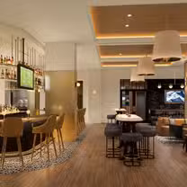 Una foto del restaurante Leeward