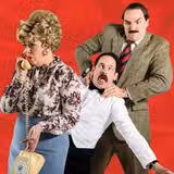 Faulty Towers Dinner Experience foto