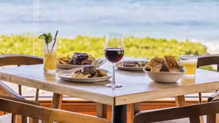 Foto von Leilani's on the Beach - Dining Room Restaurant