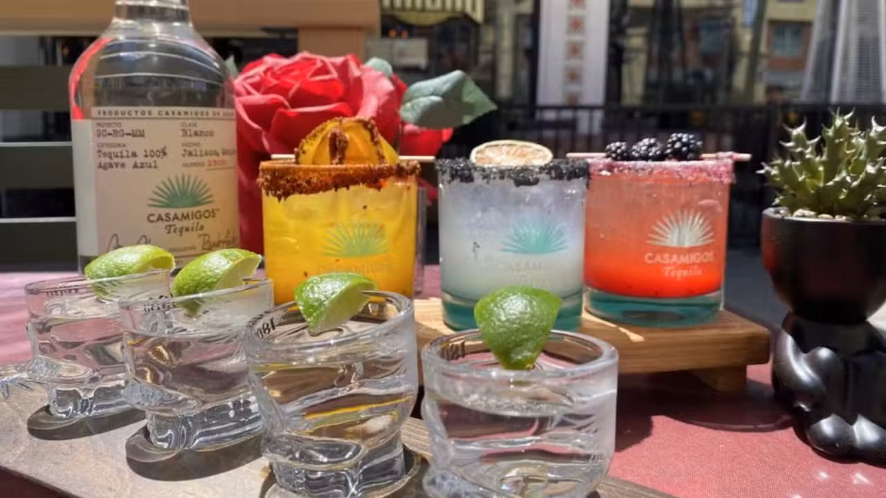 Bebidas - Anayas, Pasadena, CA