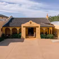 Foto von Iron Gate Estate Cellar Door Restaurant