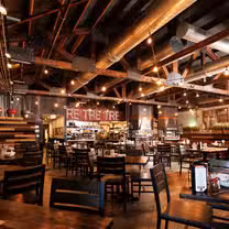 A photo of Tre Pizza Freehold restaurant