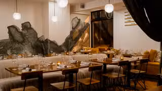 A photo of Wooden Paddle - Lemont restaurant